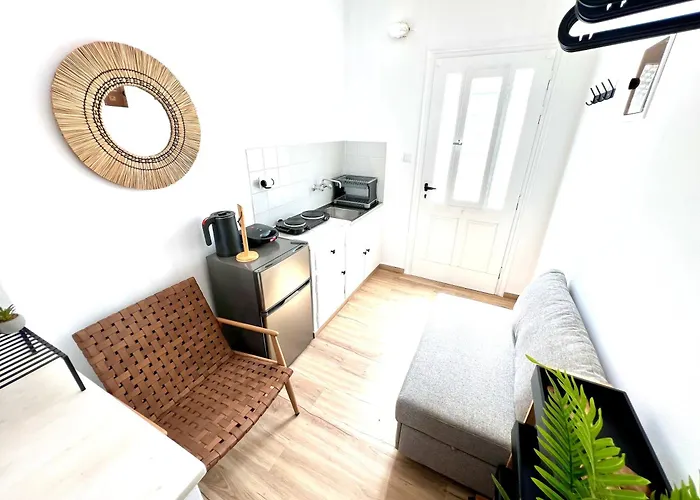 Aeolian Blu 5 Apartment *