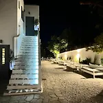 Aeolian Blu 5 * Parikia (Paros)