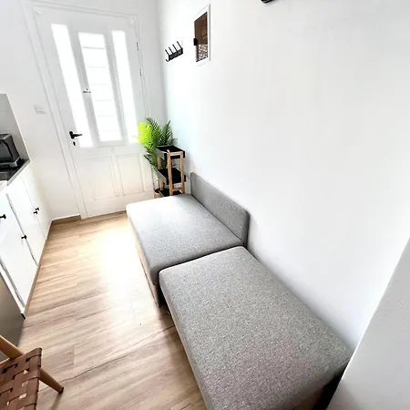 Aeolian Blu 5 Parikia (Paros)