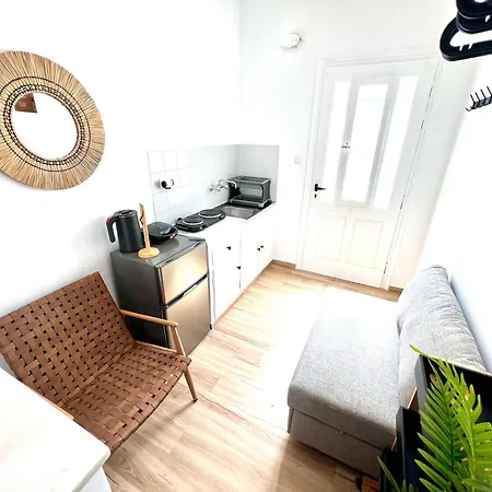 Aeolian Blu 5 Apartment *